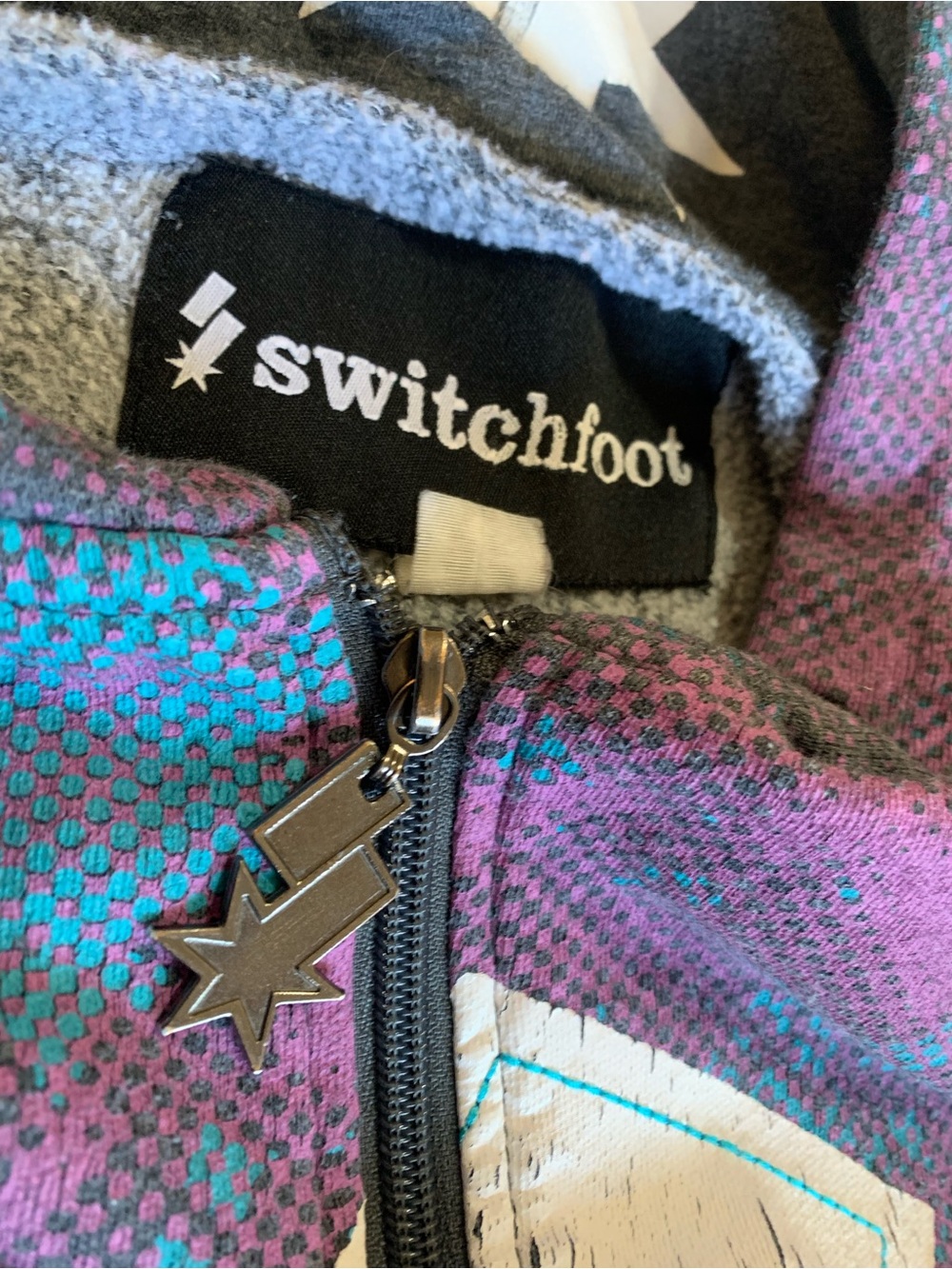 Switchfoot vintage 2000s rock band sweater with y2k graphic
